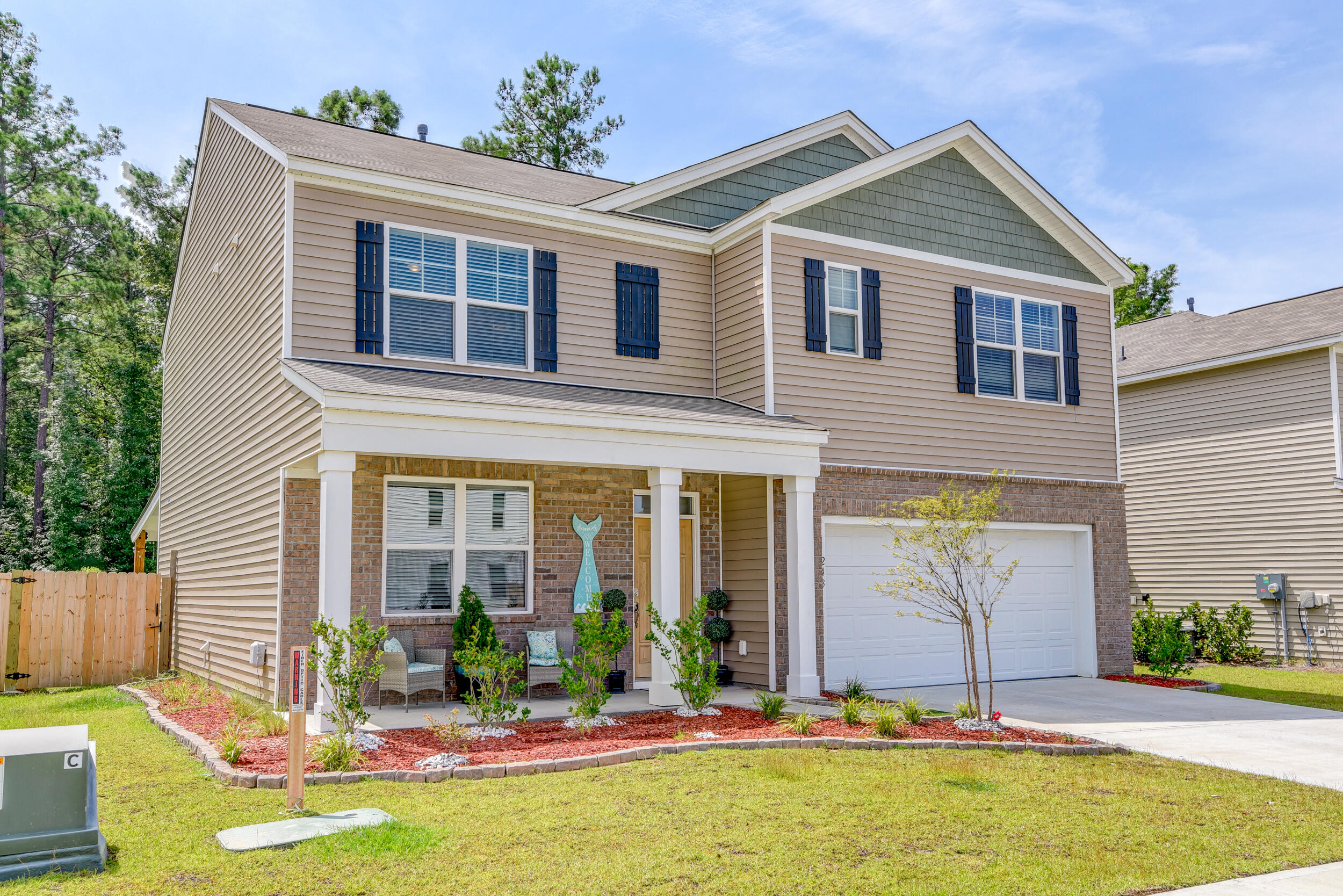 243 N Light Way