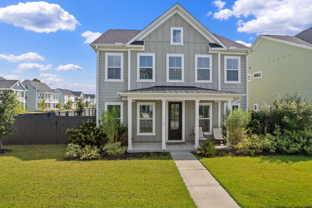 Photo of 119 Archdale Street, Summerville, SC 29486 (MLS # 25023007)
