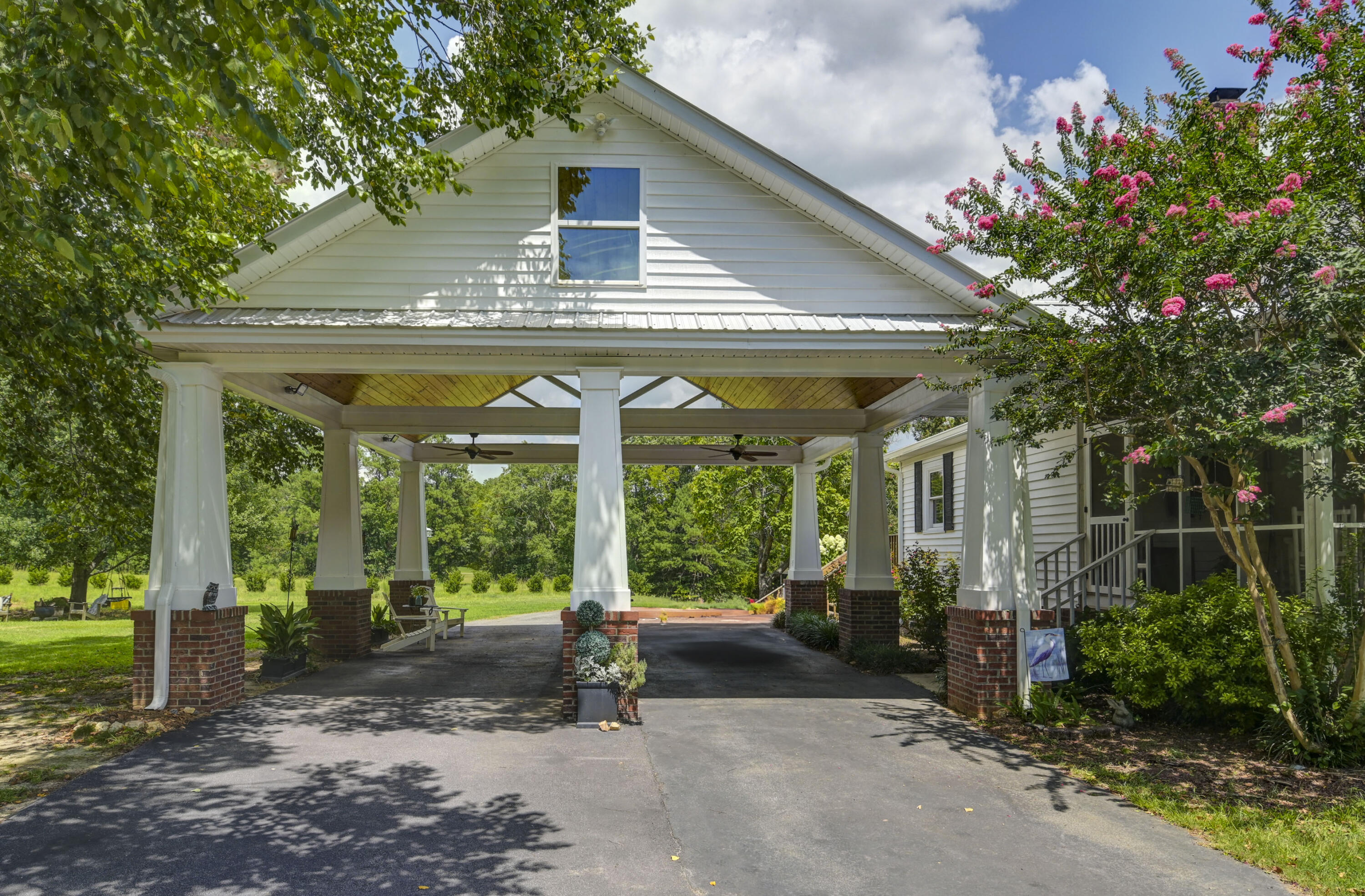 2100 Shady Grove Road