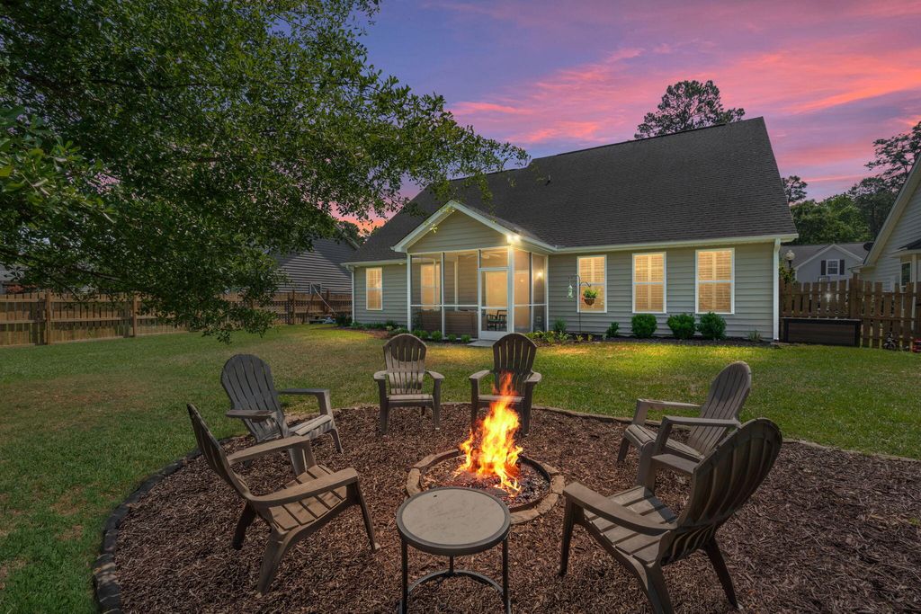 Photo of 103 Lahina Cove, Summerville, SC 29483 (MLS # 26013740)