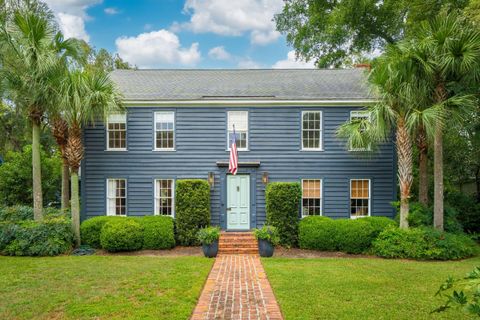 Photo of 242 Middle Street, Mount Pleasant, SC 29464 (MLS # 25025255)