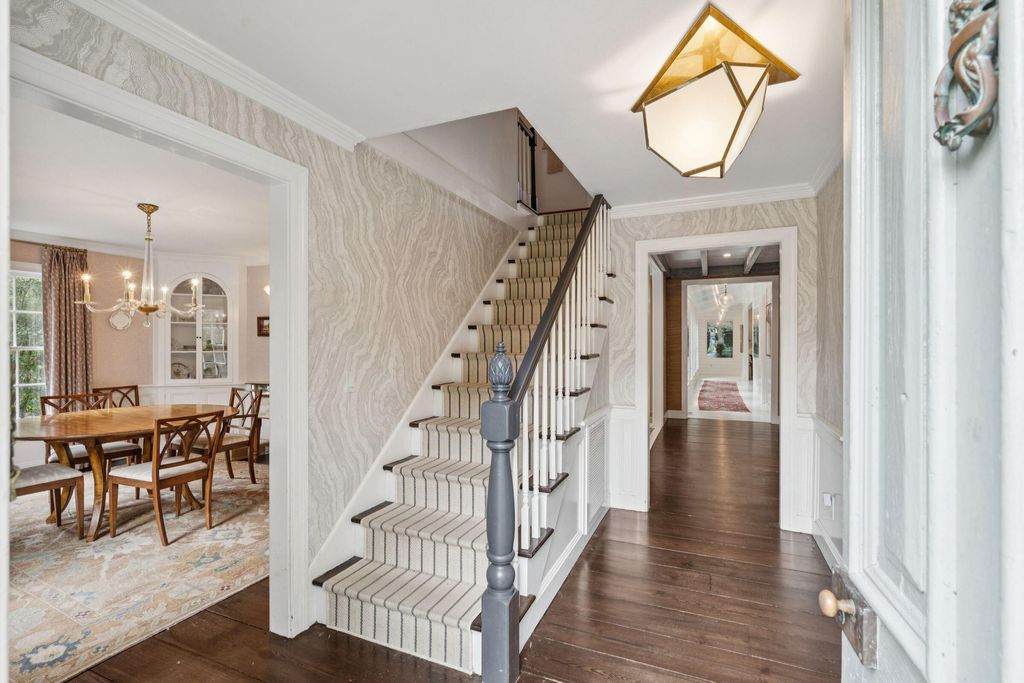 Photo of 242 Middle Street, Mount Pleasant, SC 29464 (MLS # 25025255)