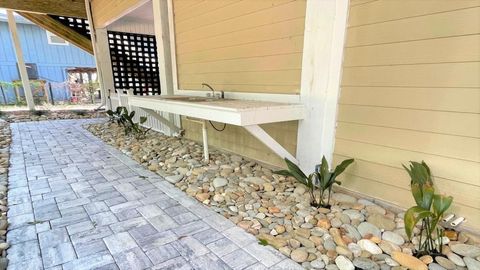 A home in Edisto Island