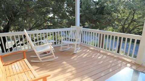 A home in Edisto Island