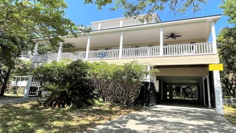 A home in Edisto Island