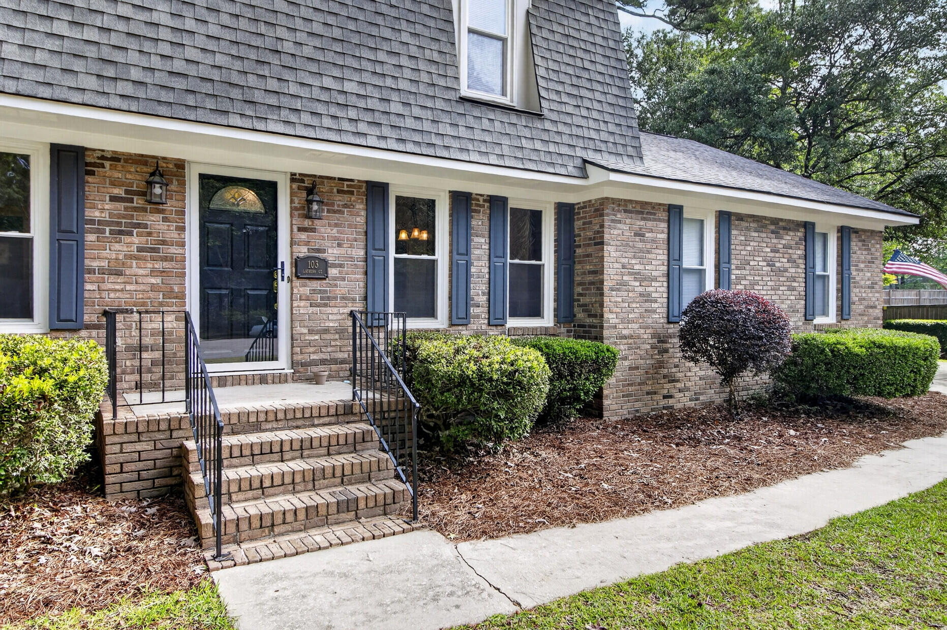 103 Laurens Court