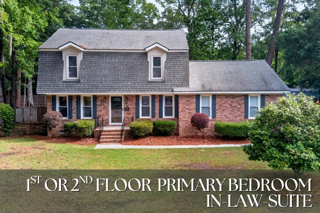 Photo of 103 Laurens Court, Summerville, SC 29485 (MLS # 26013715)