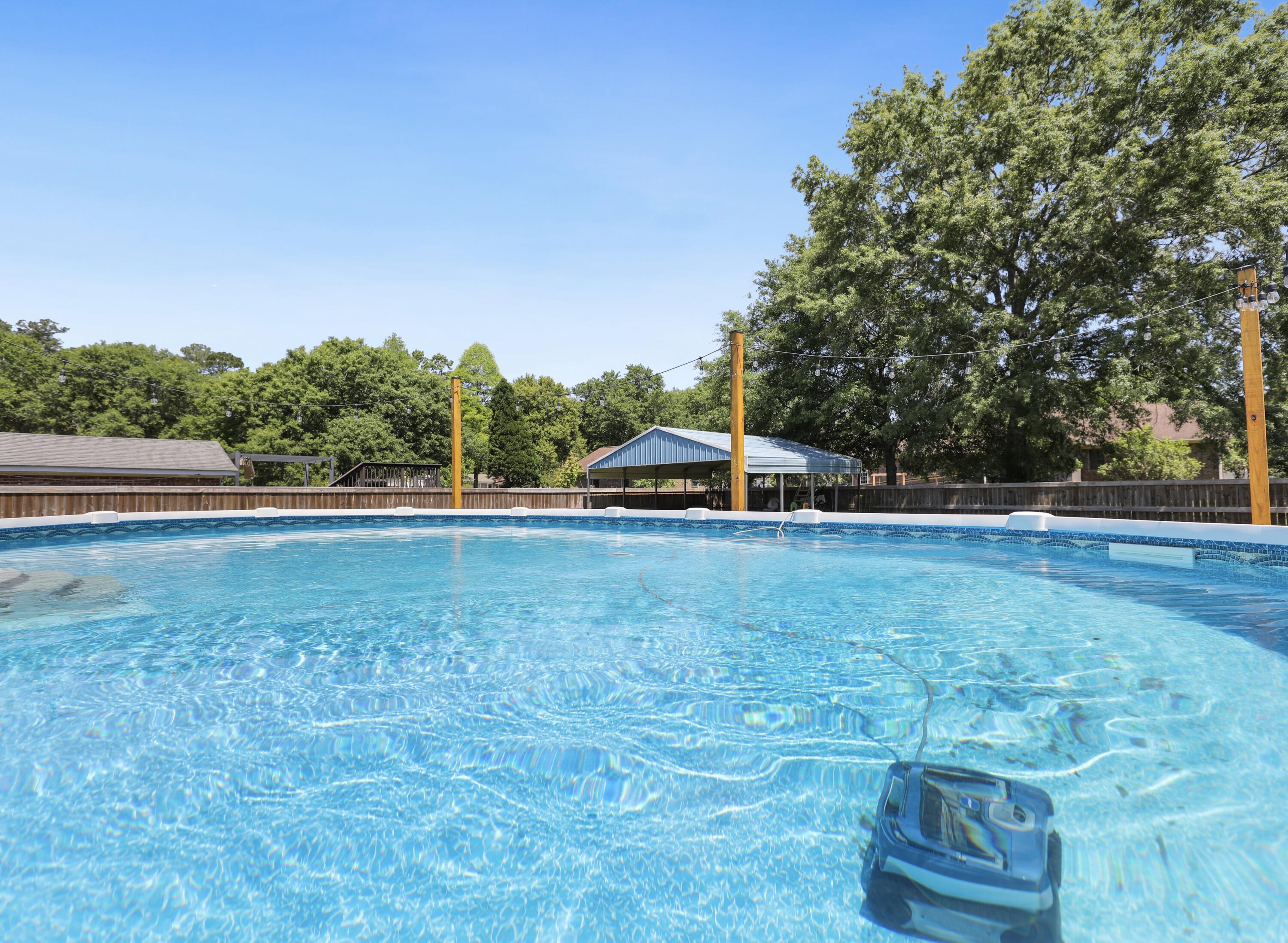 1207 Dennis Boulevard