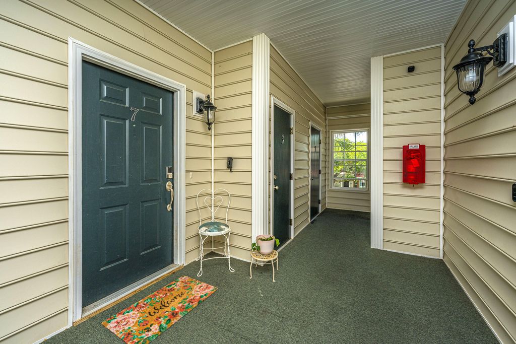 Photo of 4005 Radcliffe Place Drive #A-7, Charleston, SC 29414 (MLS # 26017493)