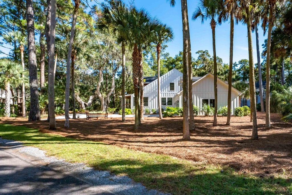 Photo of 3201 Wood Duck Place, Seabrook Island, SC 29455 (MLS # 25029879)