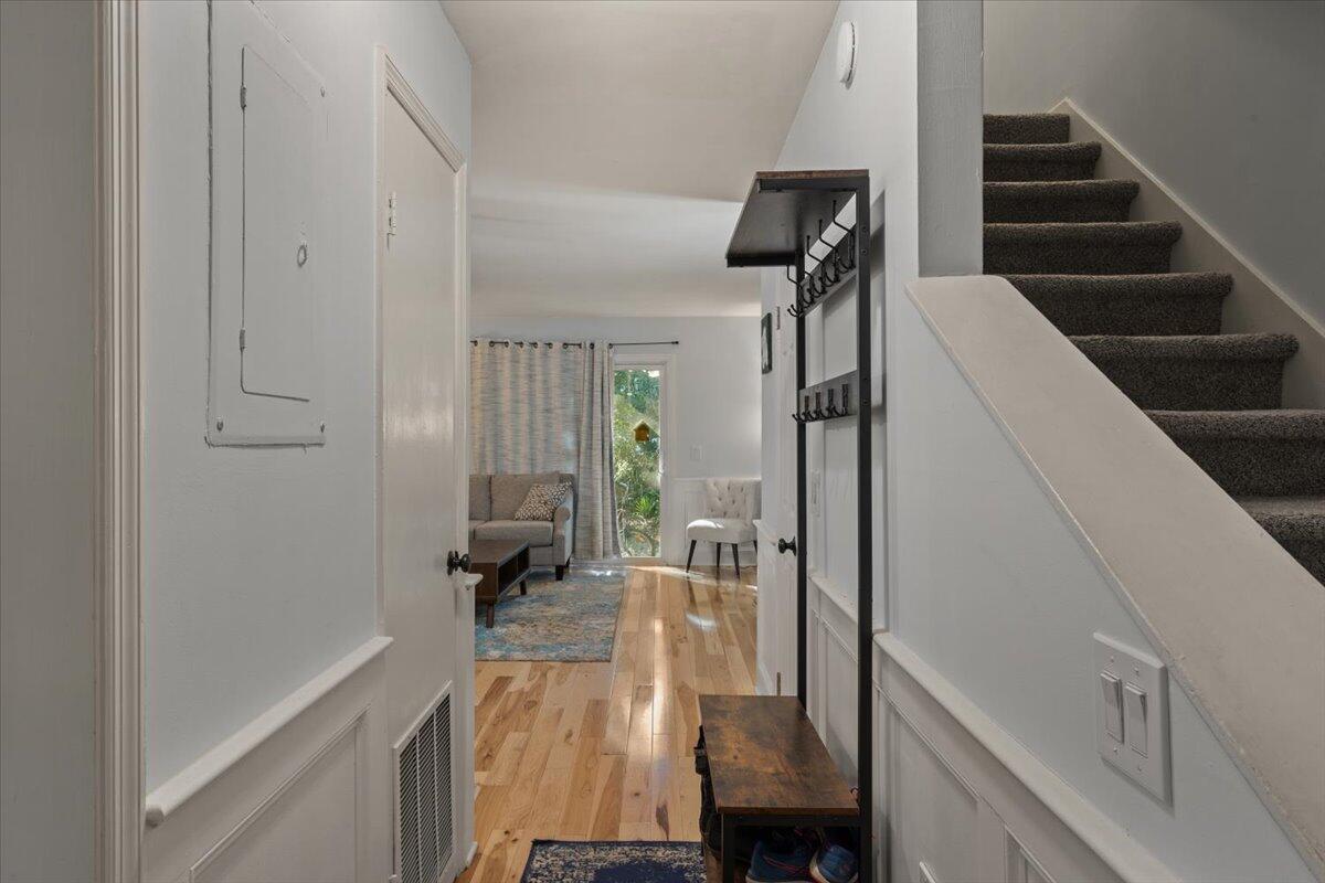 206 St Charles Court