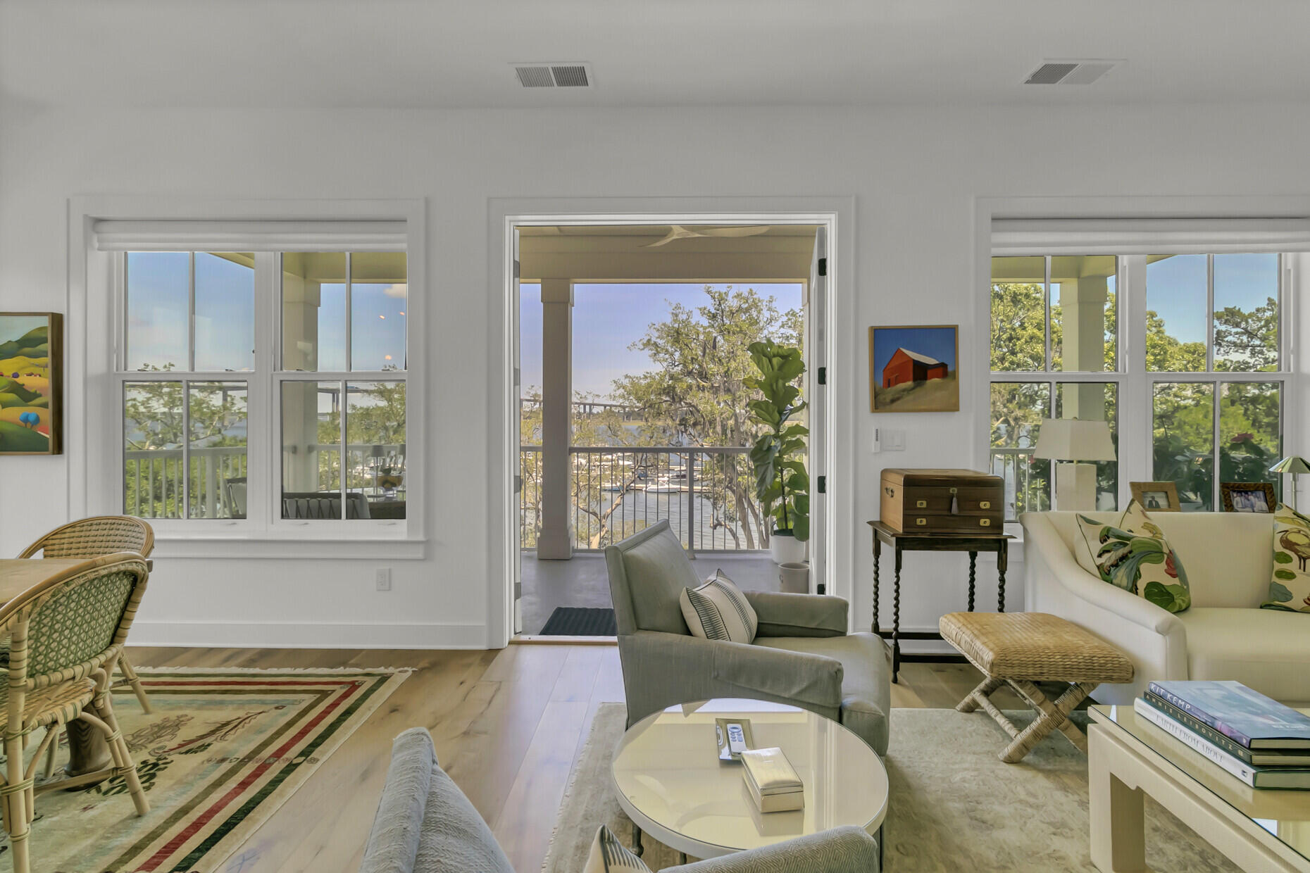345 Longshore Street 942