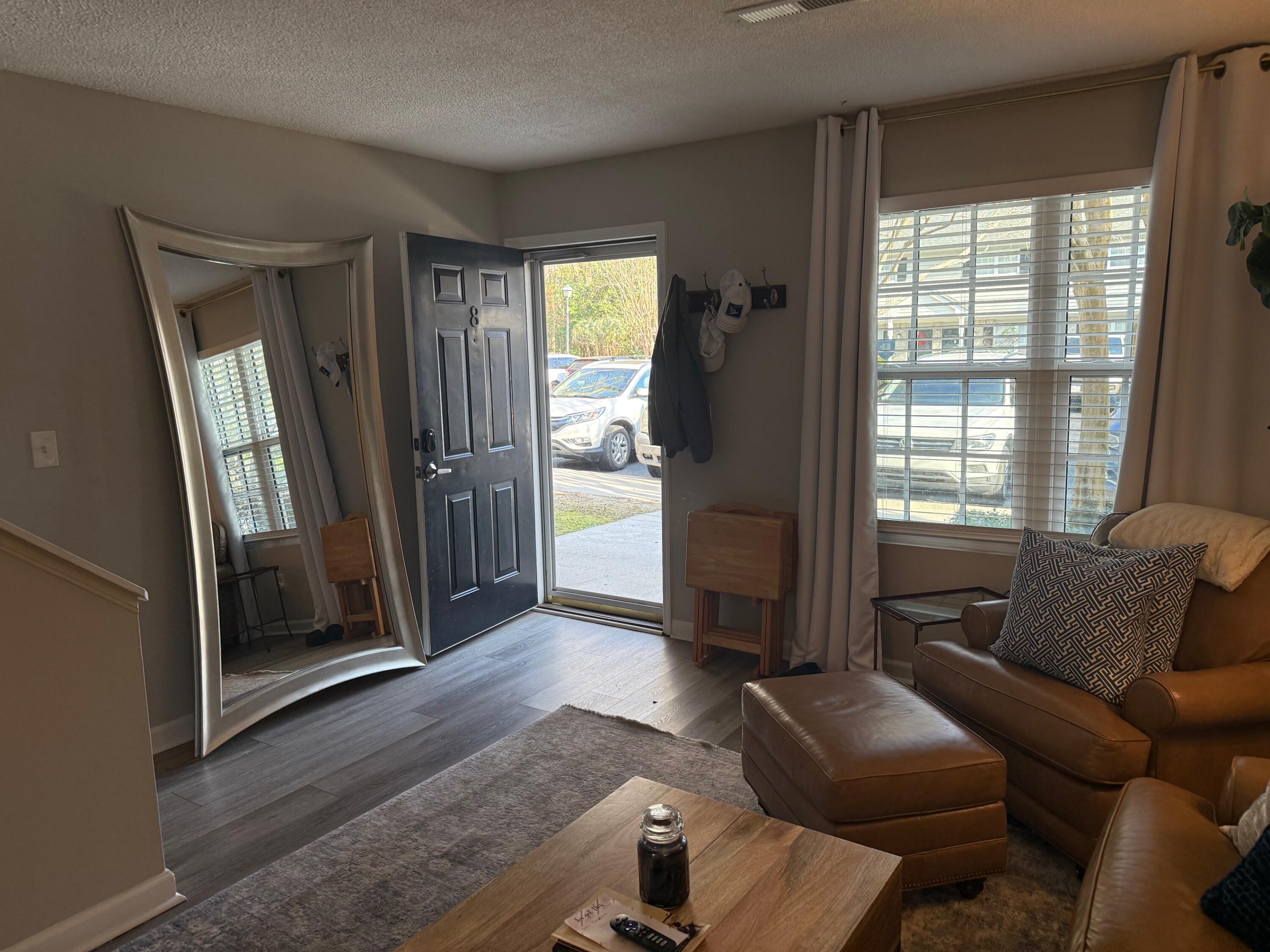 507 Stinson Drive 8d