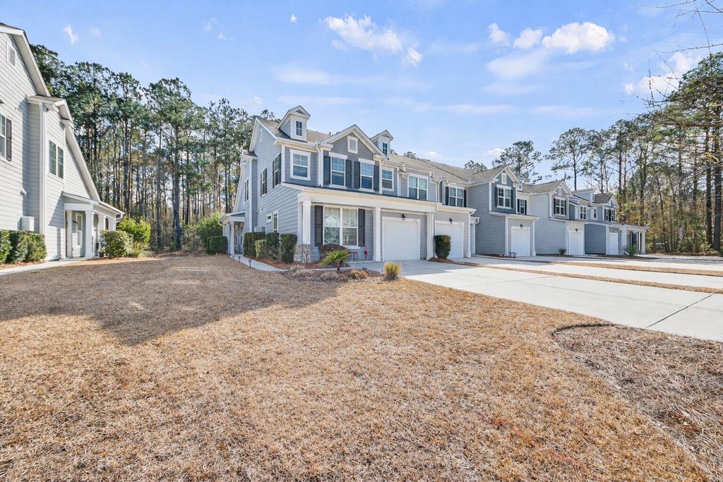 Photo of 2568 Kingsfield Street, Mount Pleasant, SC 29466 (MLS # 26008107)
