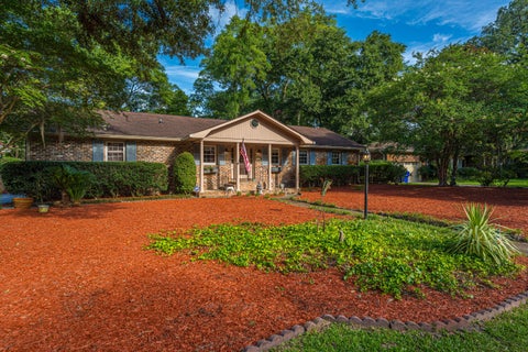 Photo of 1865 Rugby Lane, Charleston, SC 29407 (MLS # 26021099)