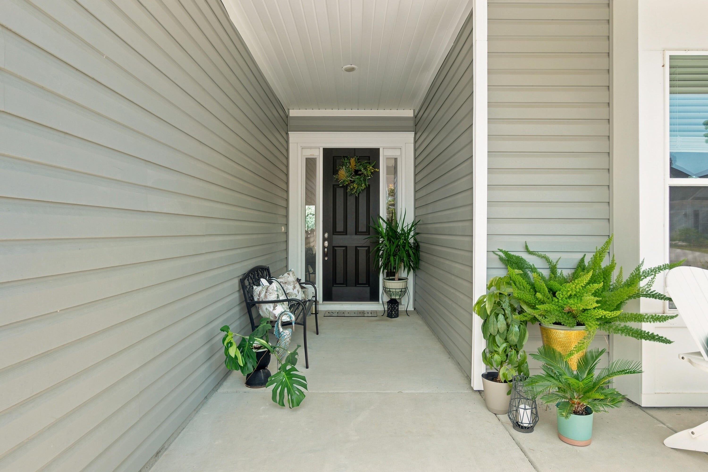 537 Marsh Cove Circle