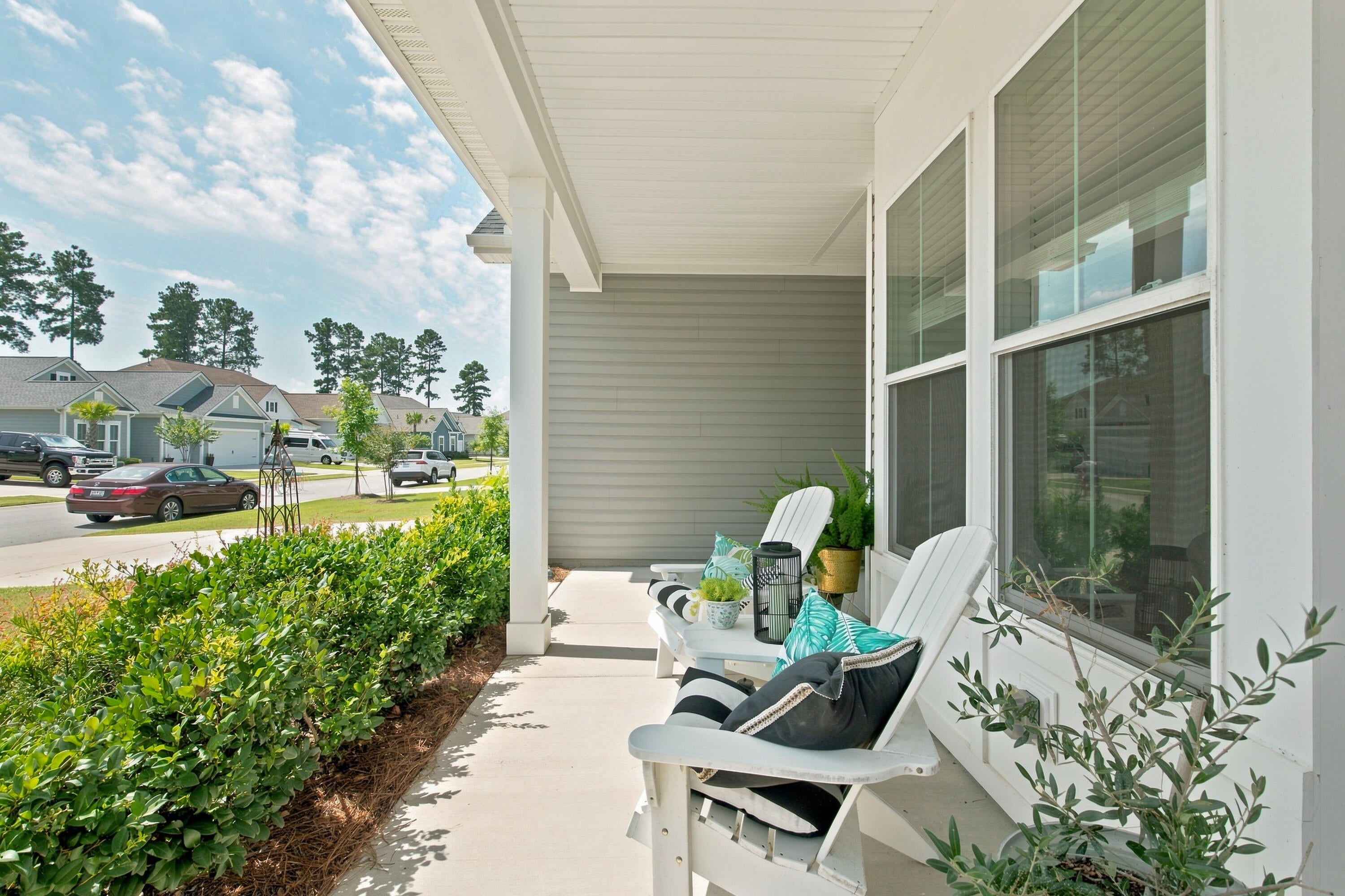 537 Marsh Cove Circle