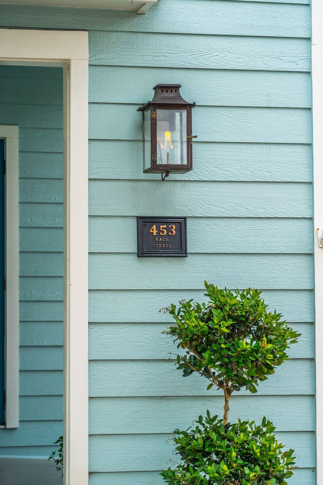 453 Race Street