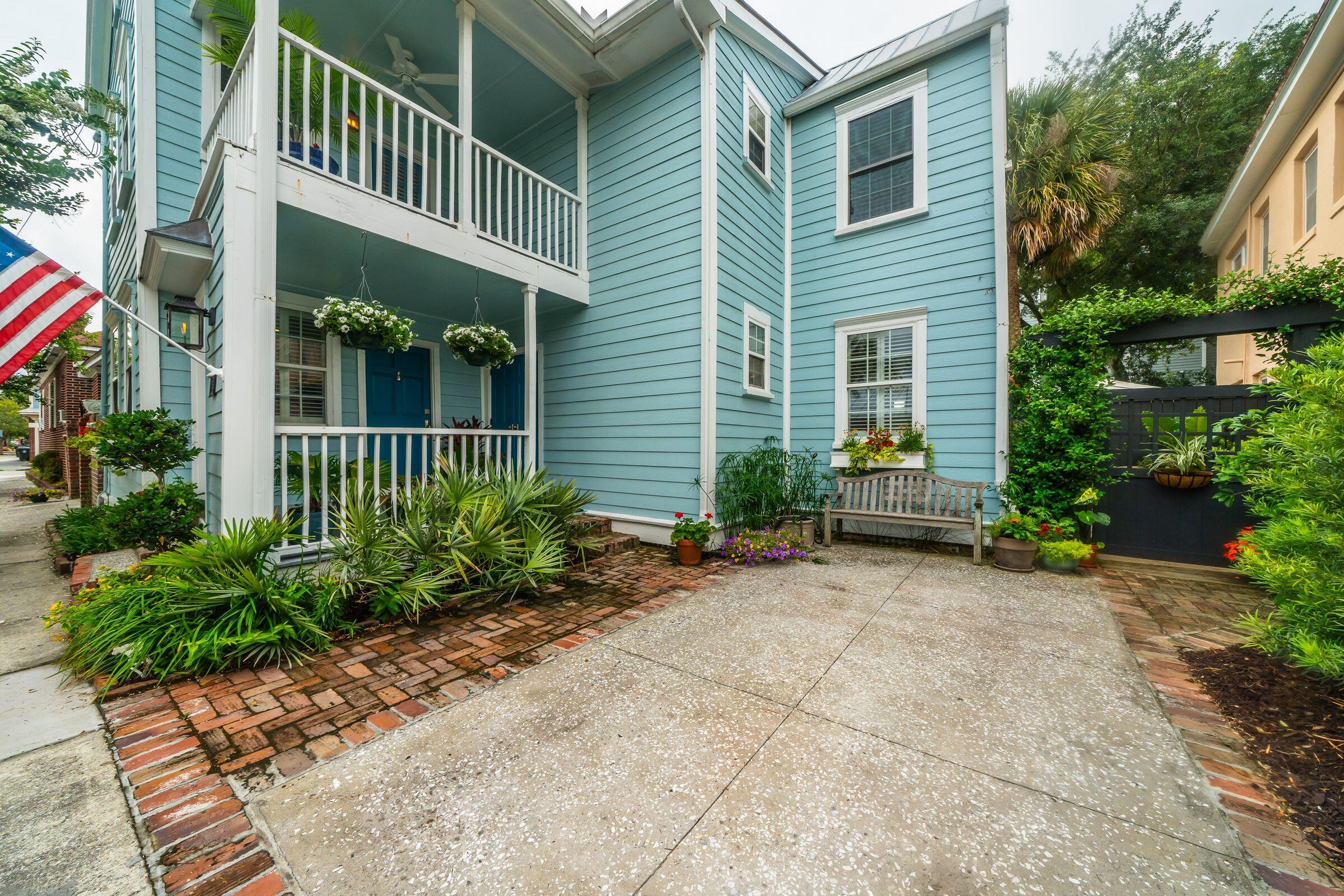 453 Race Street