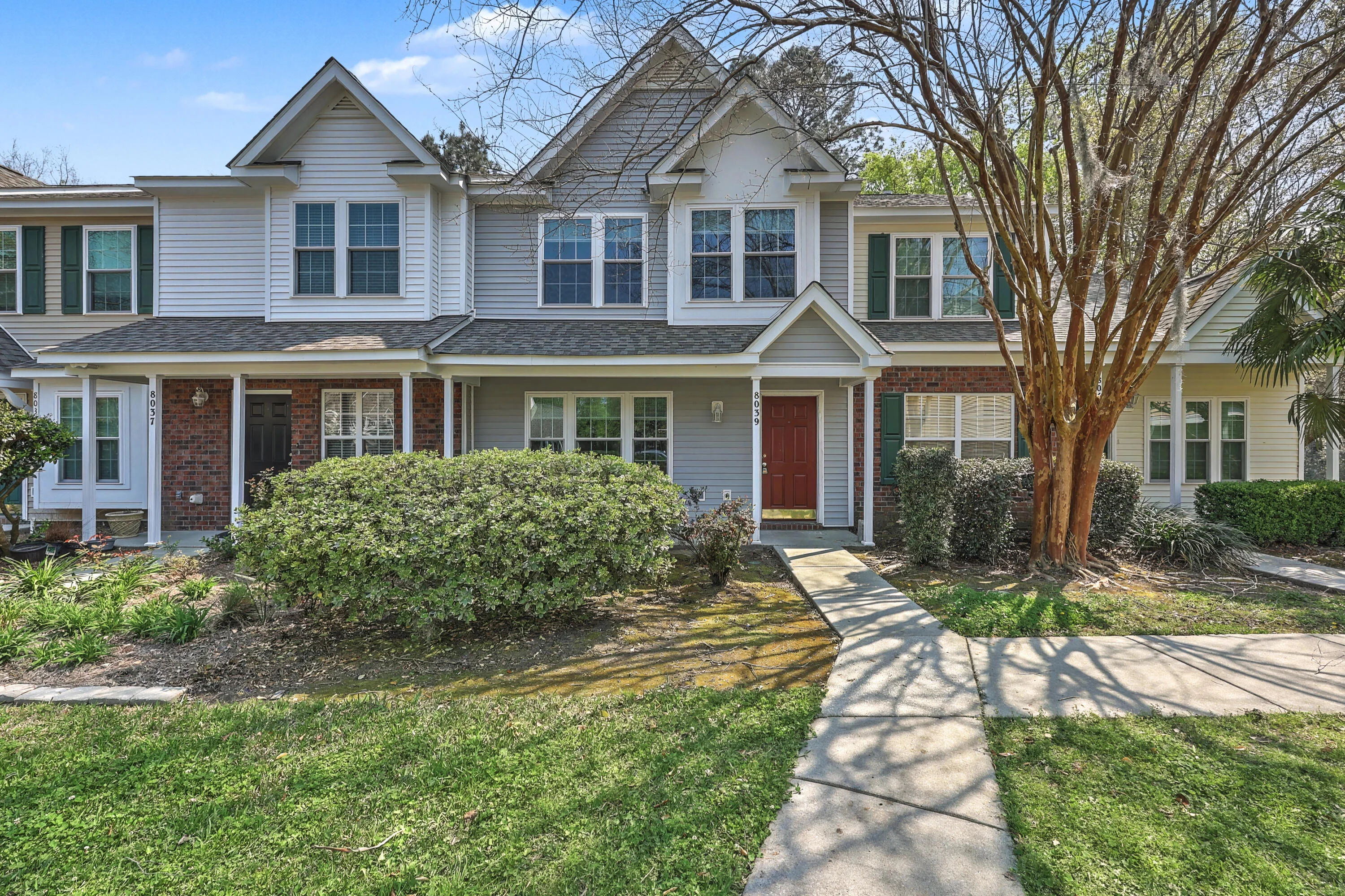 8039 Shadow Oak Drive