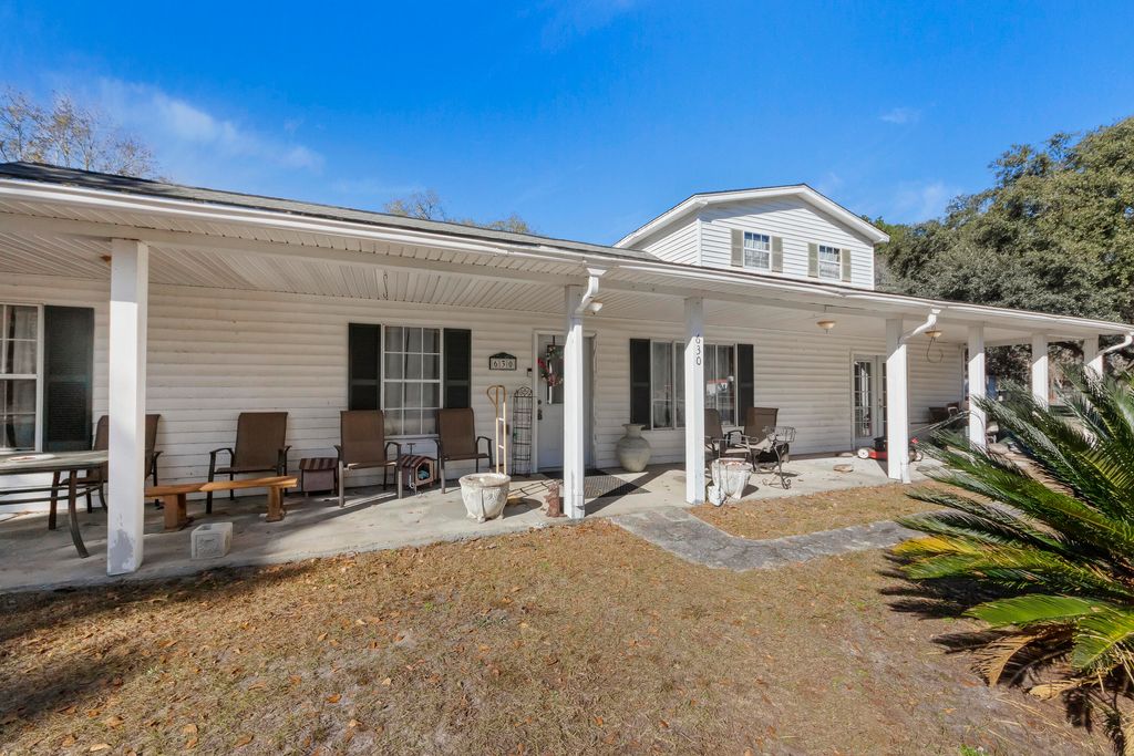 Photo of 630 Grandfather Lane, Summerville, SC 29483 (MLS # 26000629)