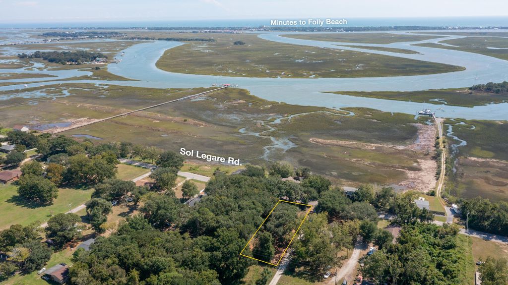 Photo of 1994 Sol Legare Road, Charleston, SC 29412 (MLS # 25026402)