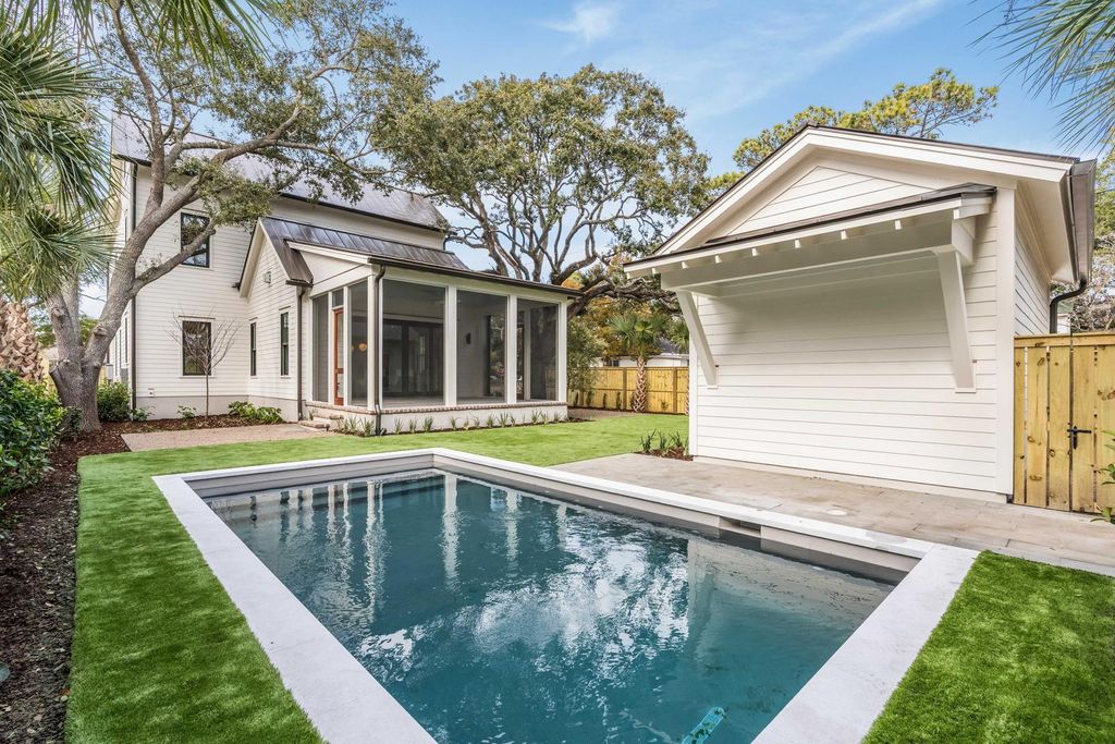 Photo of 839 Mccants Drive, Mount Pleasant, SC 29464 (MLS # 26003291)