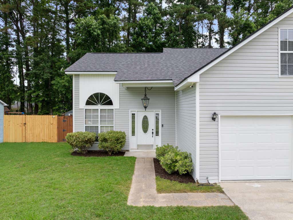 Photo of 232 Birmingham Drive, Summerville, SC 29486 (MLS # 26016883)