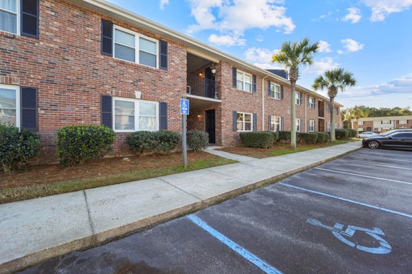 415 PARKDALE DR APT 2C, CHARLESTON, SC 29414 - Image d605ecf9b443e48f6dfd7ff6cd73f936/3528944547