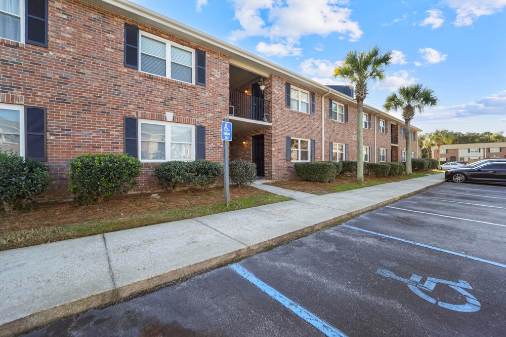 Photo of 415 Parkdale Drive #2c, Charleston, SC 29414 (MLS # 26028894)