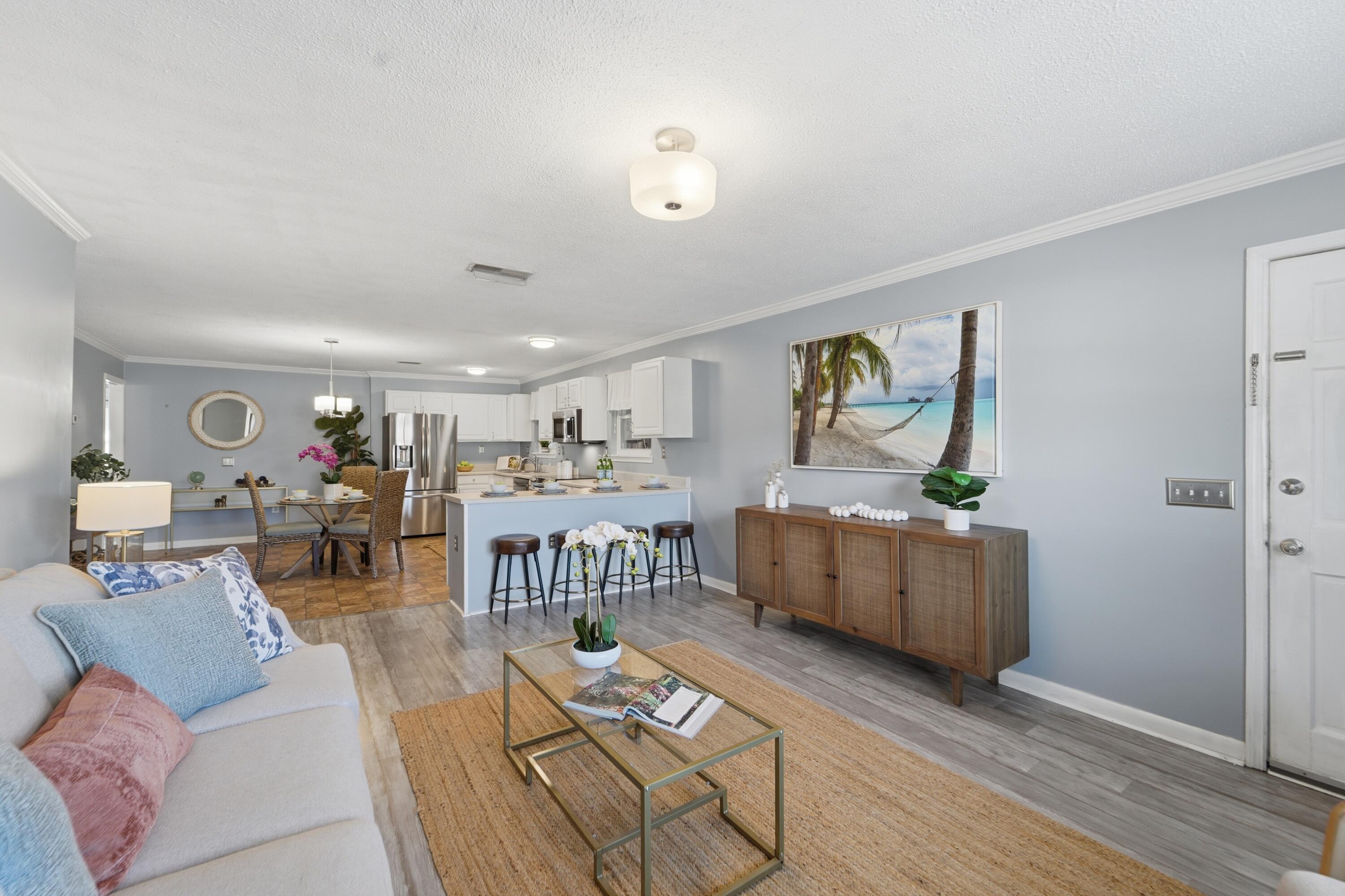 415 Parkdale Drive 2c