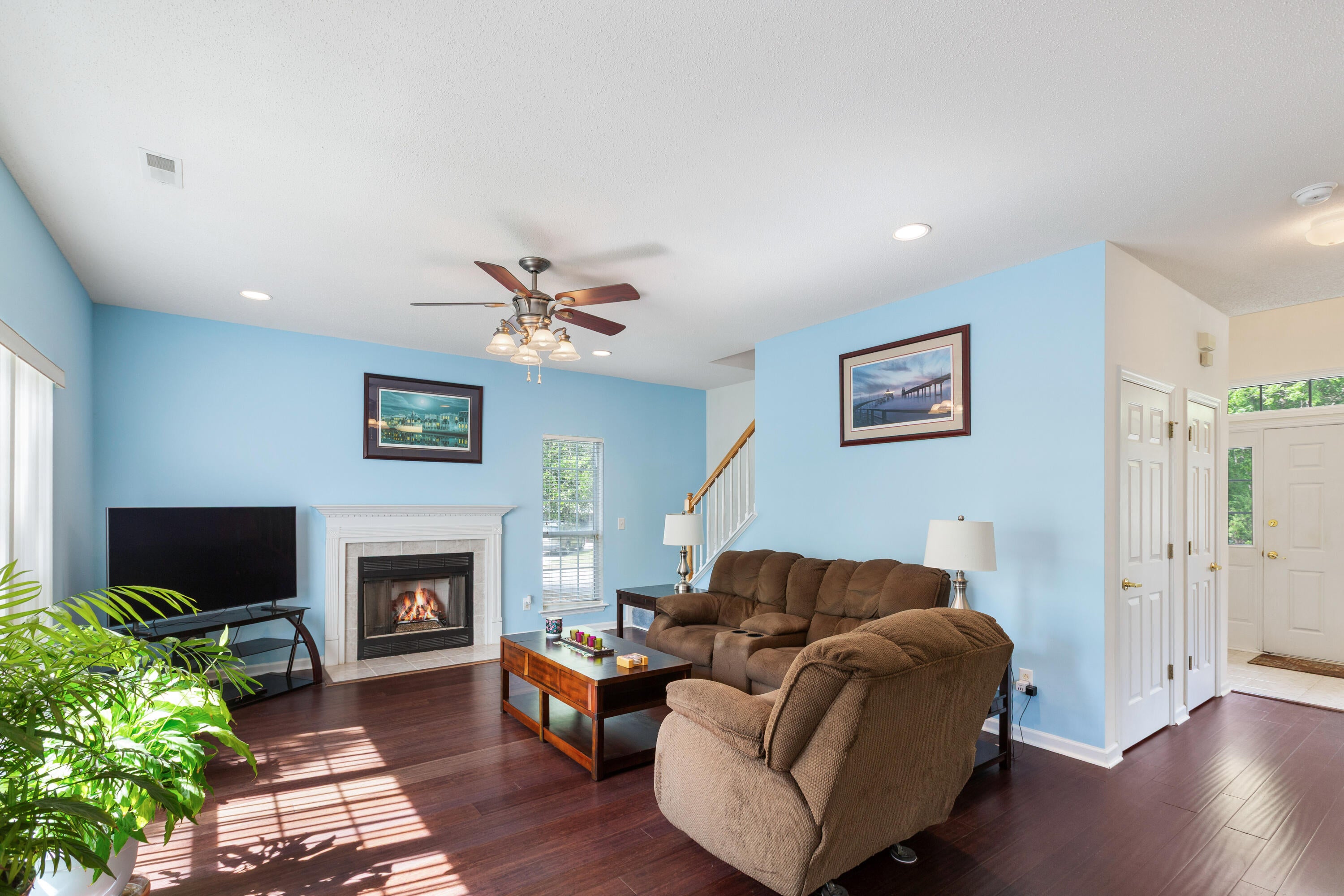 2800 Bottlebrush Court