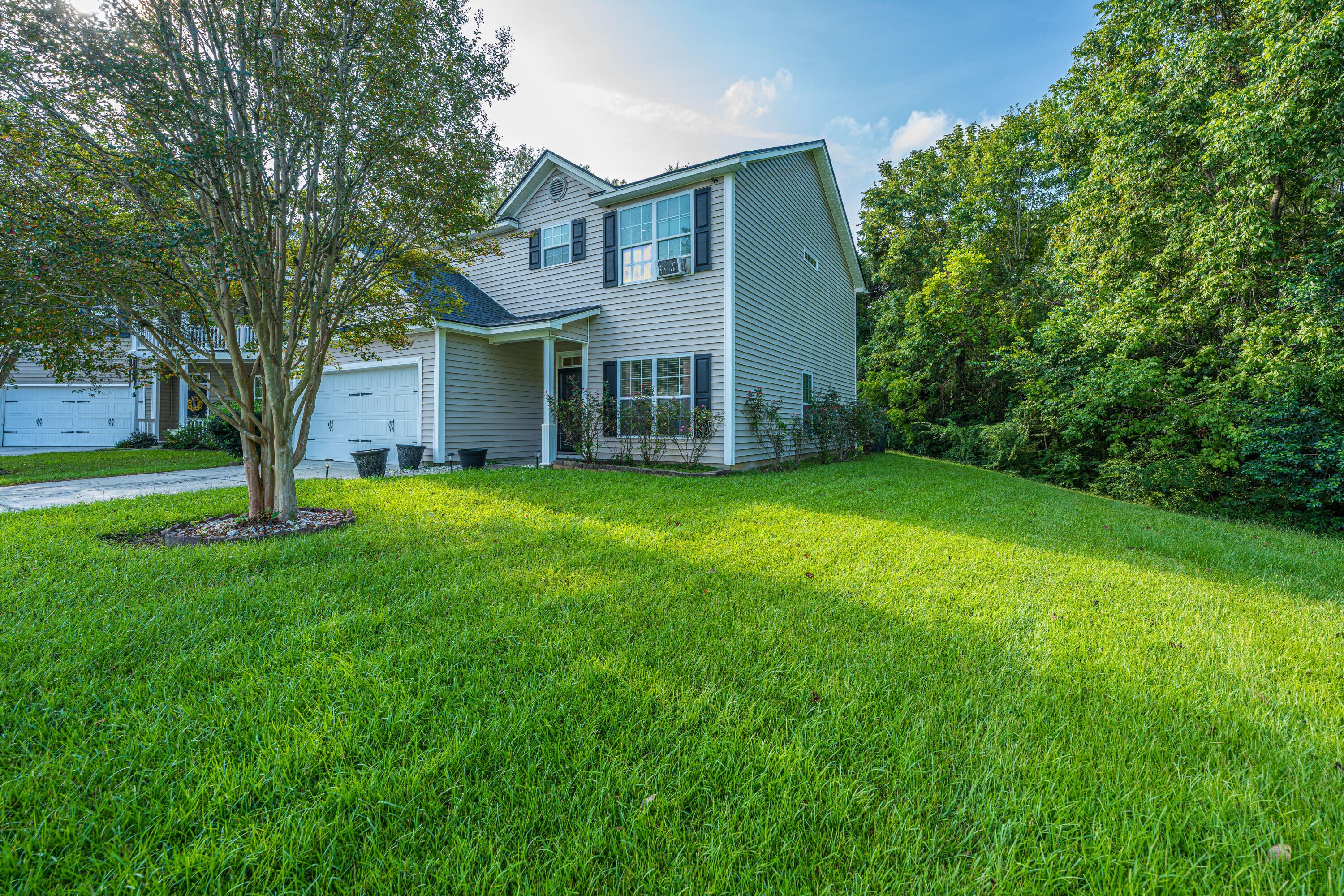 325 Foster Greens Court