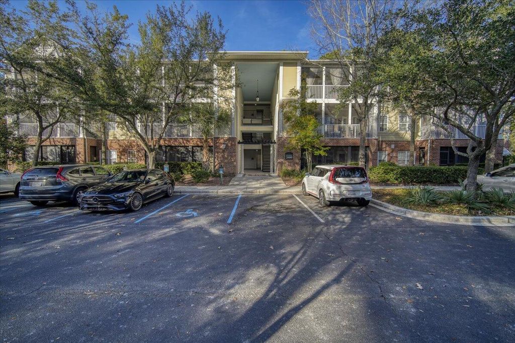 Photo of 2021 Basildon Road #2021, Mount Pleasant, SC 29466 (MLS # 26000692)