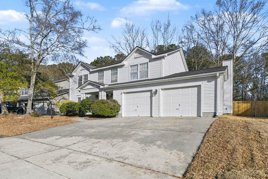 Photo of 104 N Pembroke Drive, Goose Creek, SC 29445 (MLS # 26004584)