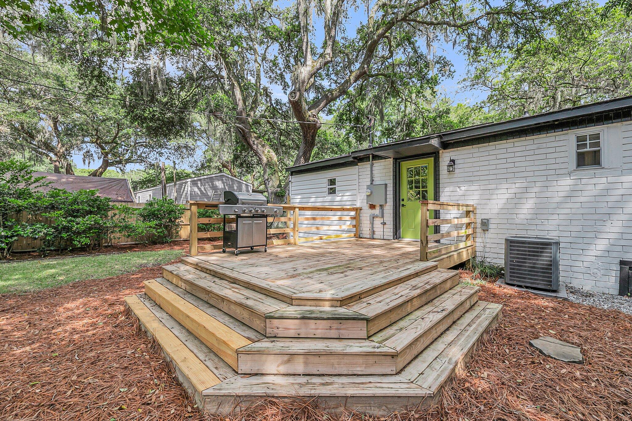 3293 River Road