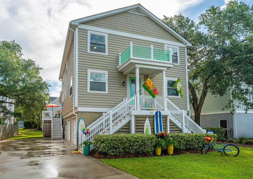 Photo of 32 41st Avenue, Isle of Palms, SC 29451 (MLS # 25023178)