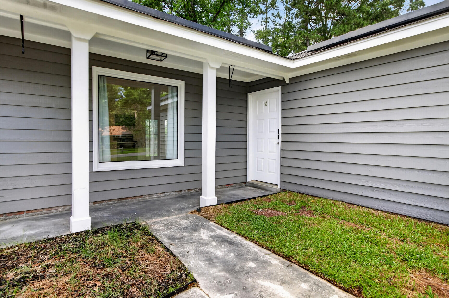 450 Longleaf Drive