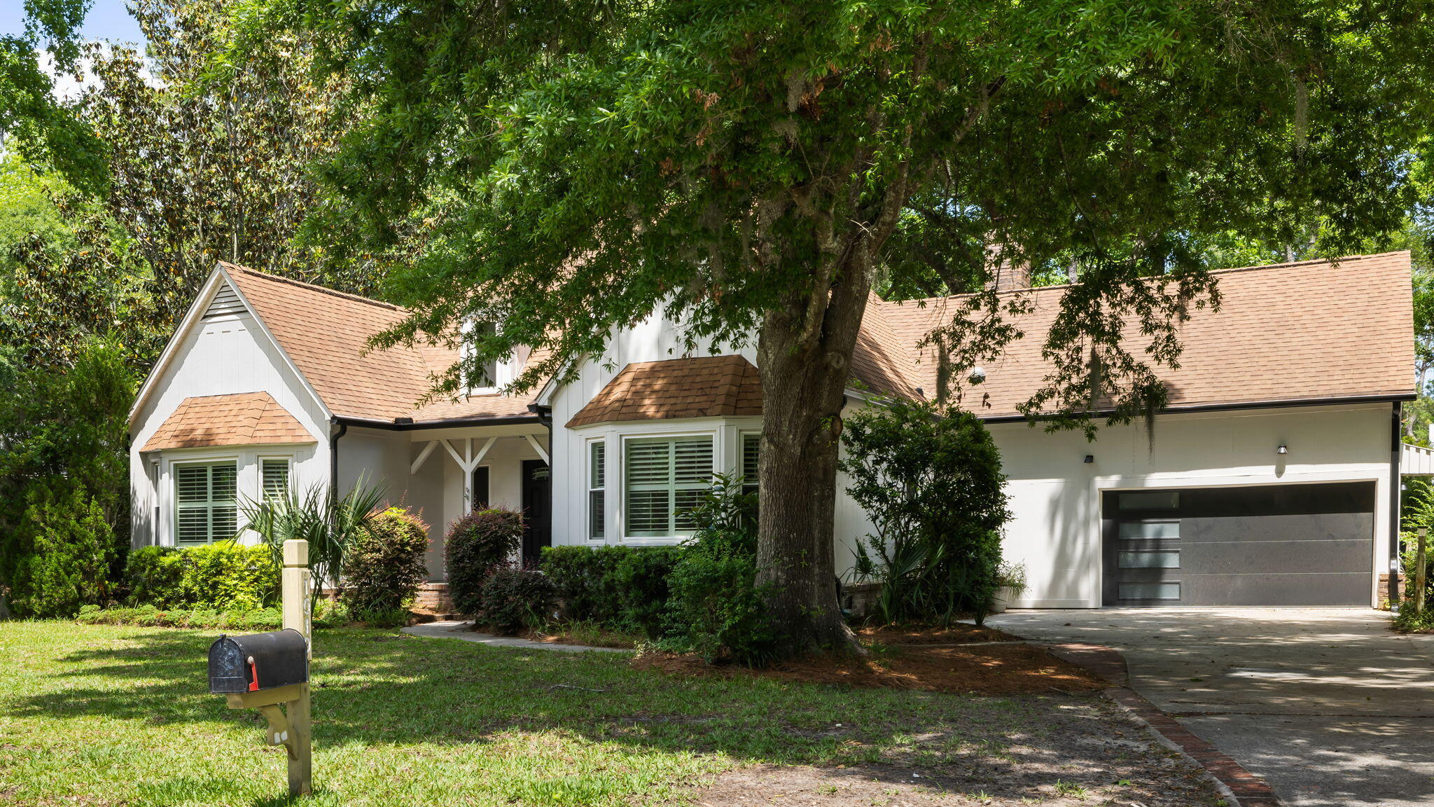 1019 Royalist Road