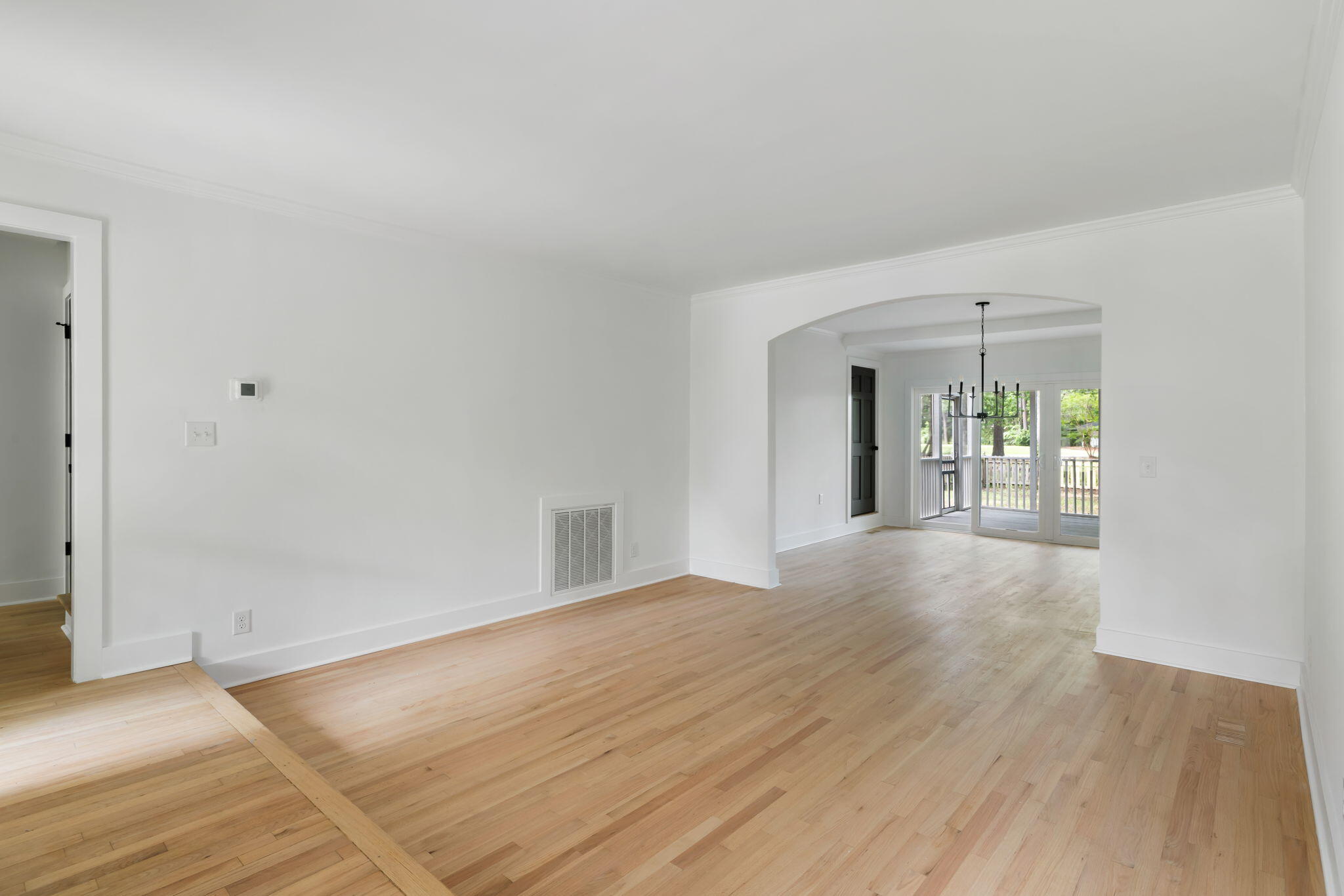 1019 Royalist Road
