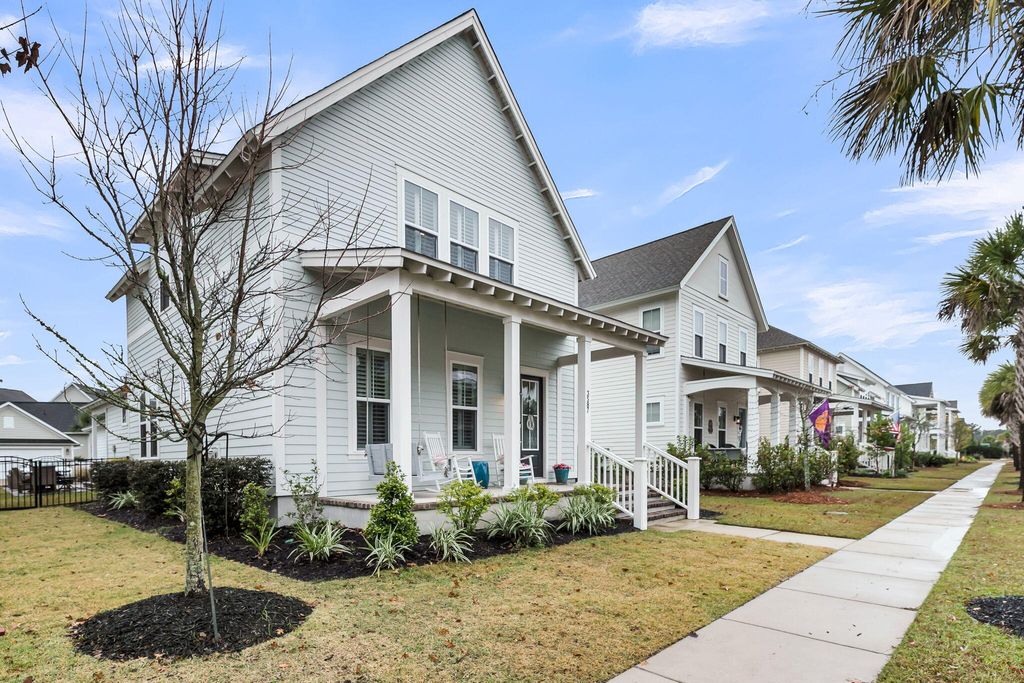 Photo of 3587 Backshore Drive, Mount Pleasant, SC 29466 (MLS # 25031713)