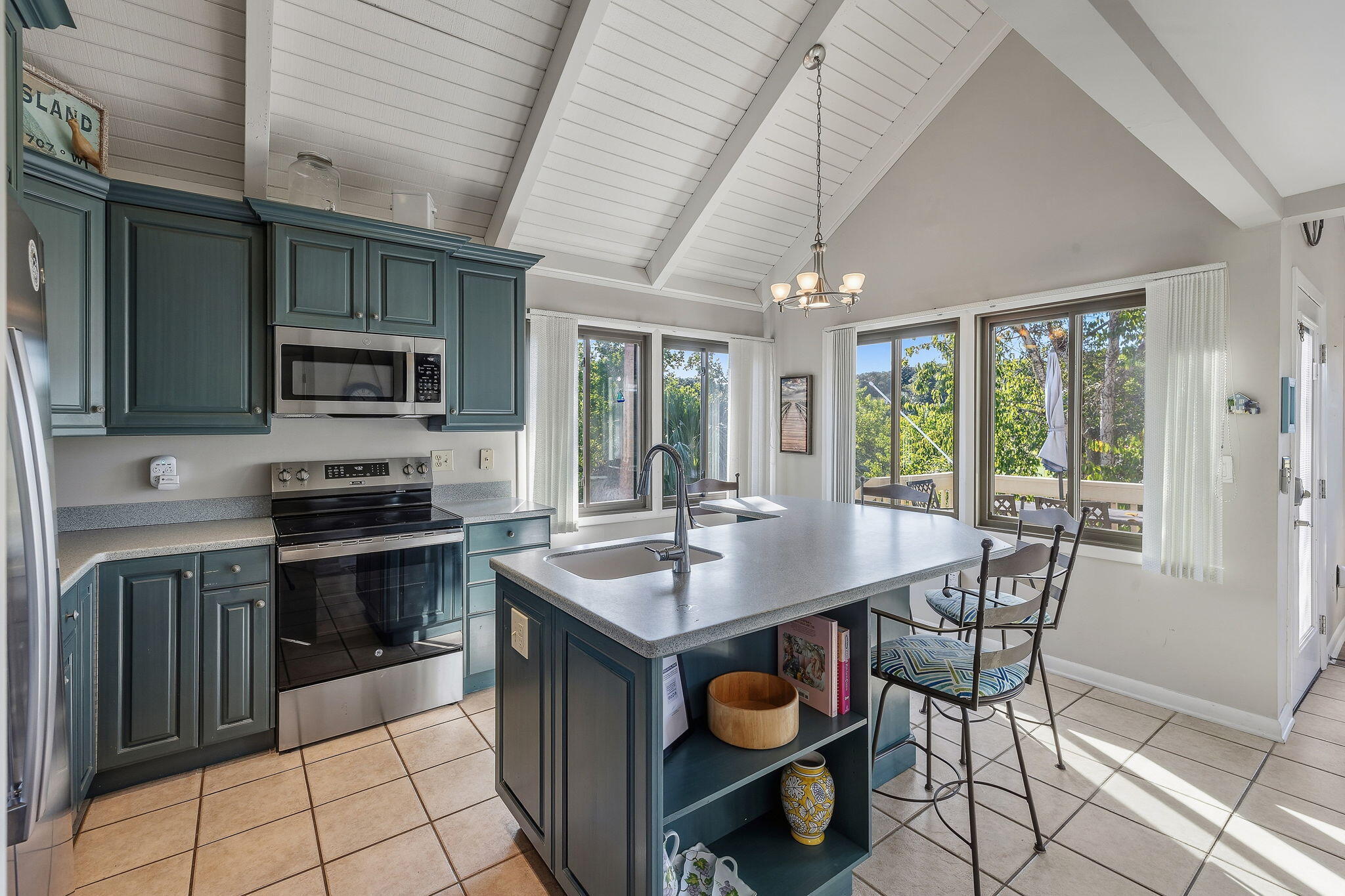 929 Sealoft Villa Drive