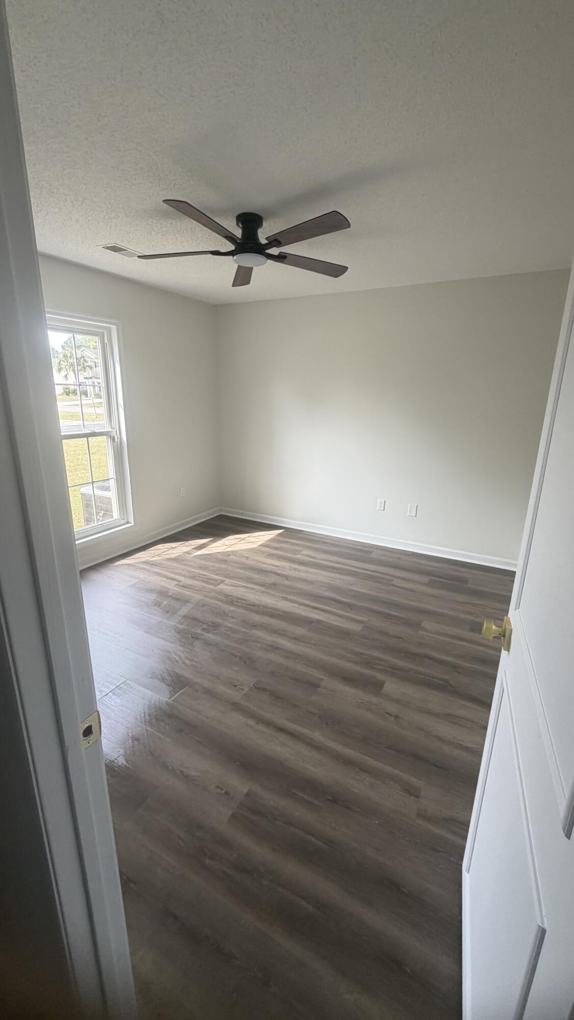 1311 Winterberry Avenue