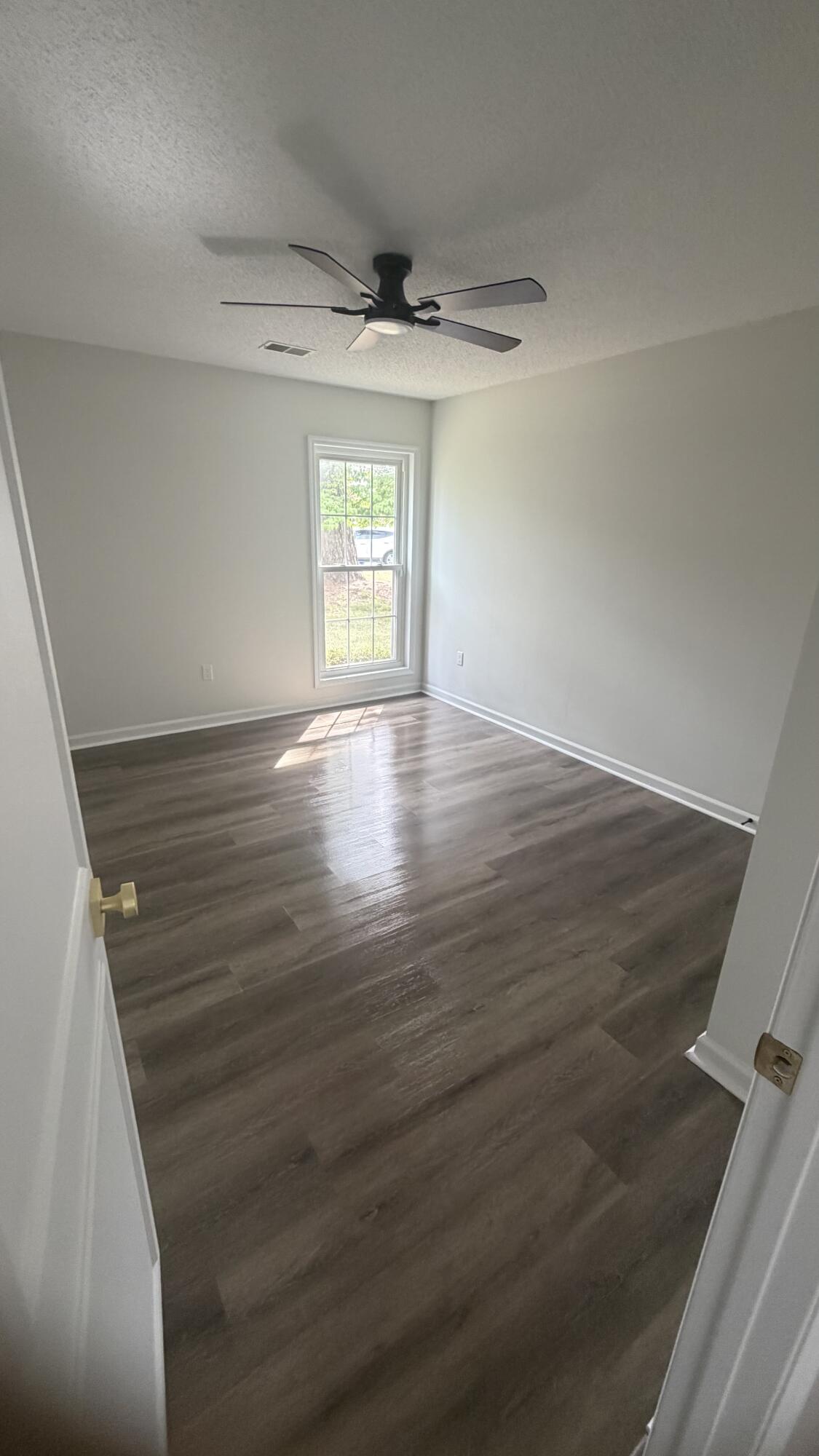 1311 Winterberry Avenue