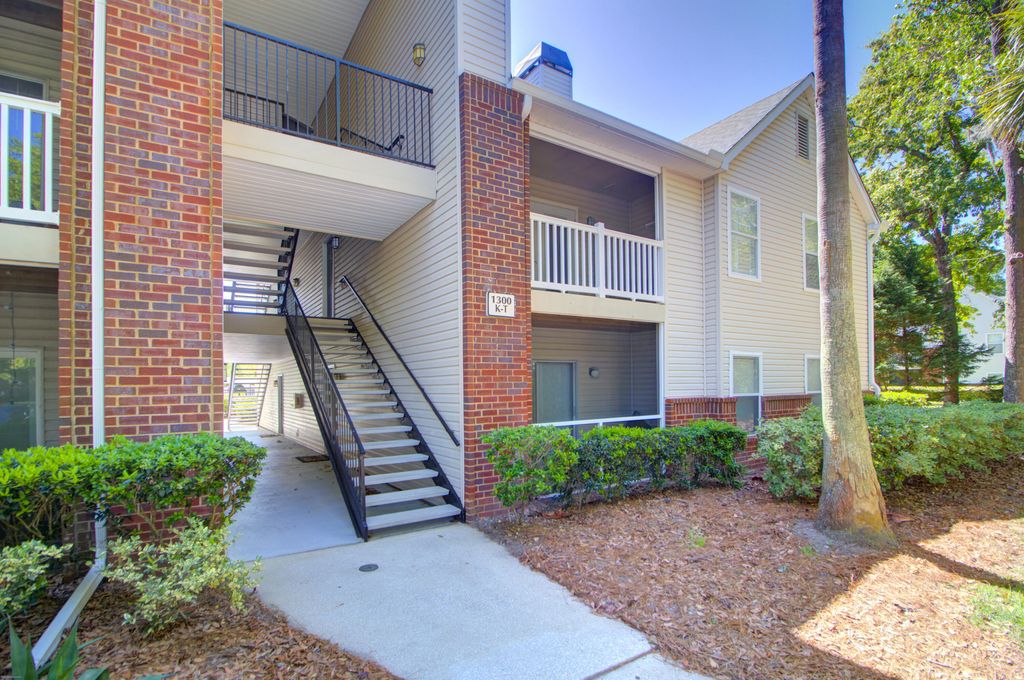 Photo of 2011 N Highway 17 #1300q, Mount Pleasant, SC 29466 (MLS # 26010506)