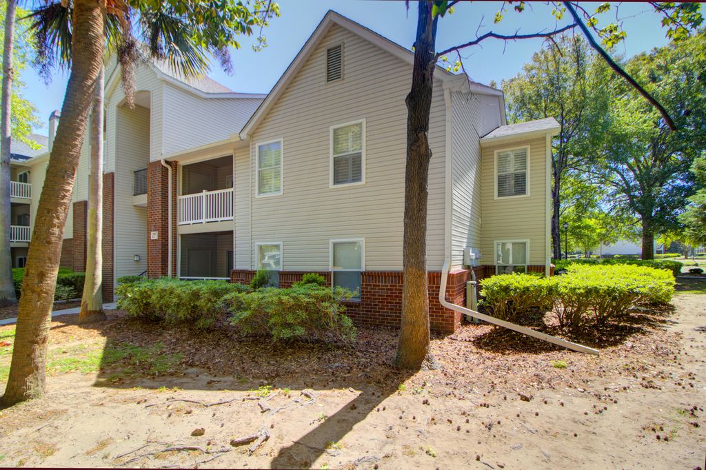 Photo of 2011 N Highway 17 #1300q, Mount Pleasant, SC 29466 (MLS # 26010506)