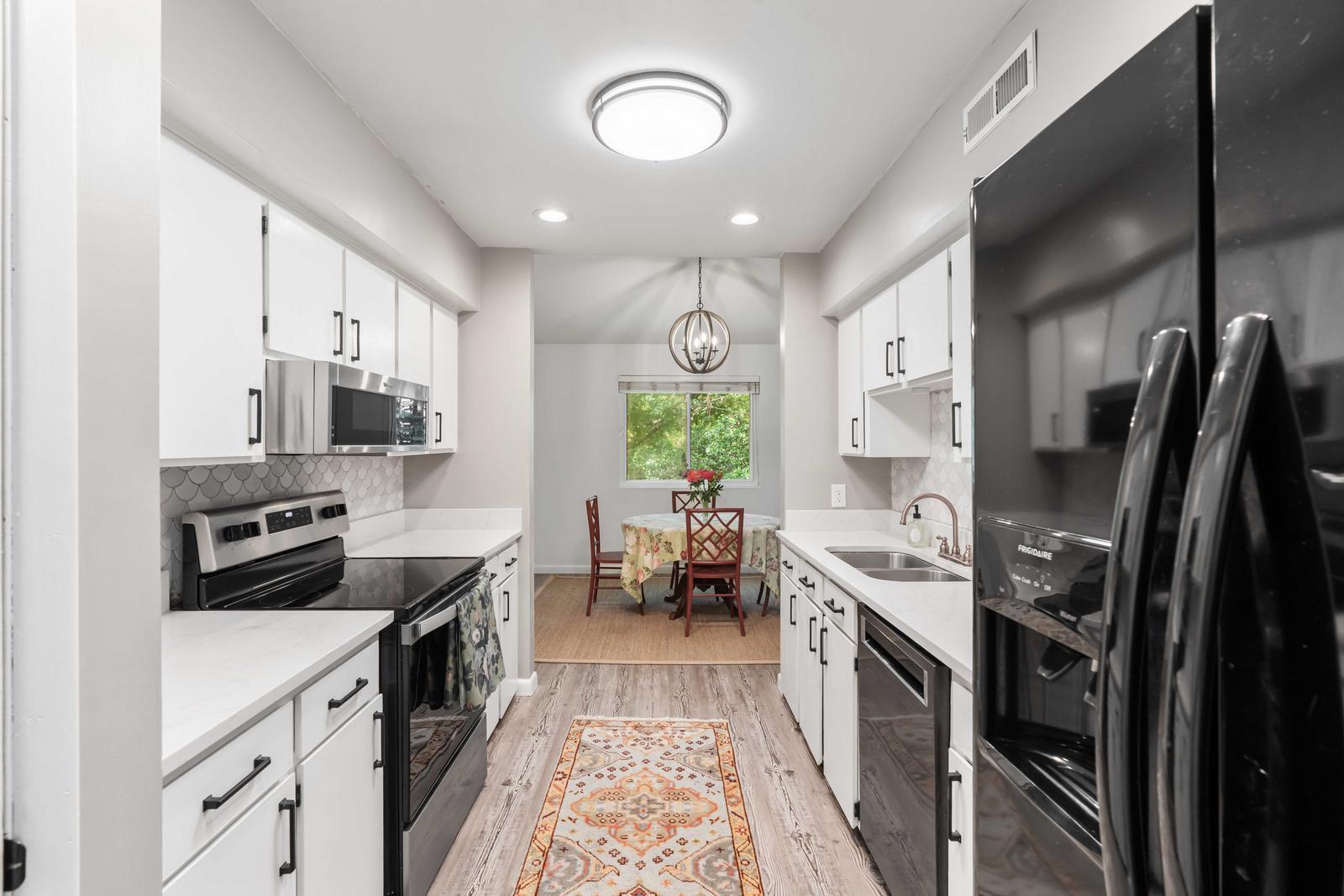 1142 Village Creek Lane 4