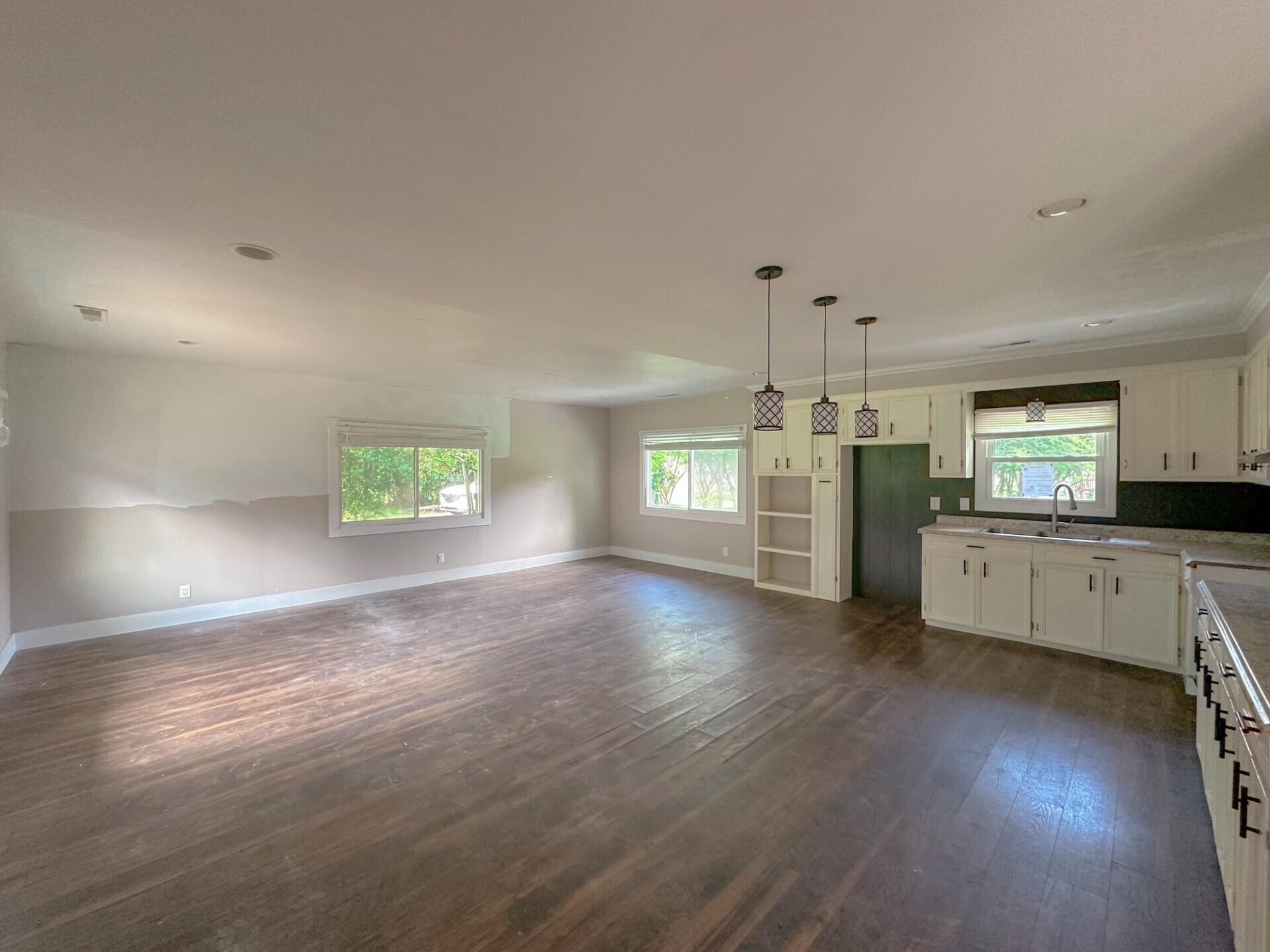 381 Fountain Lake Drive