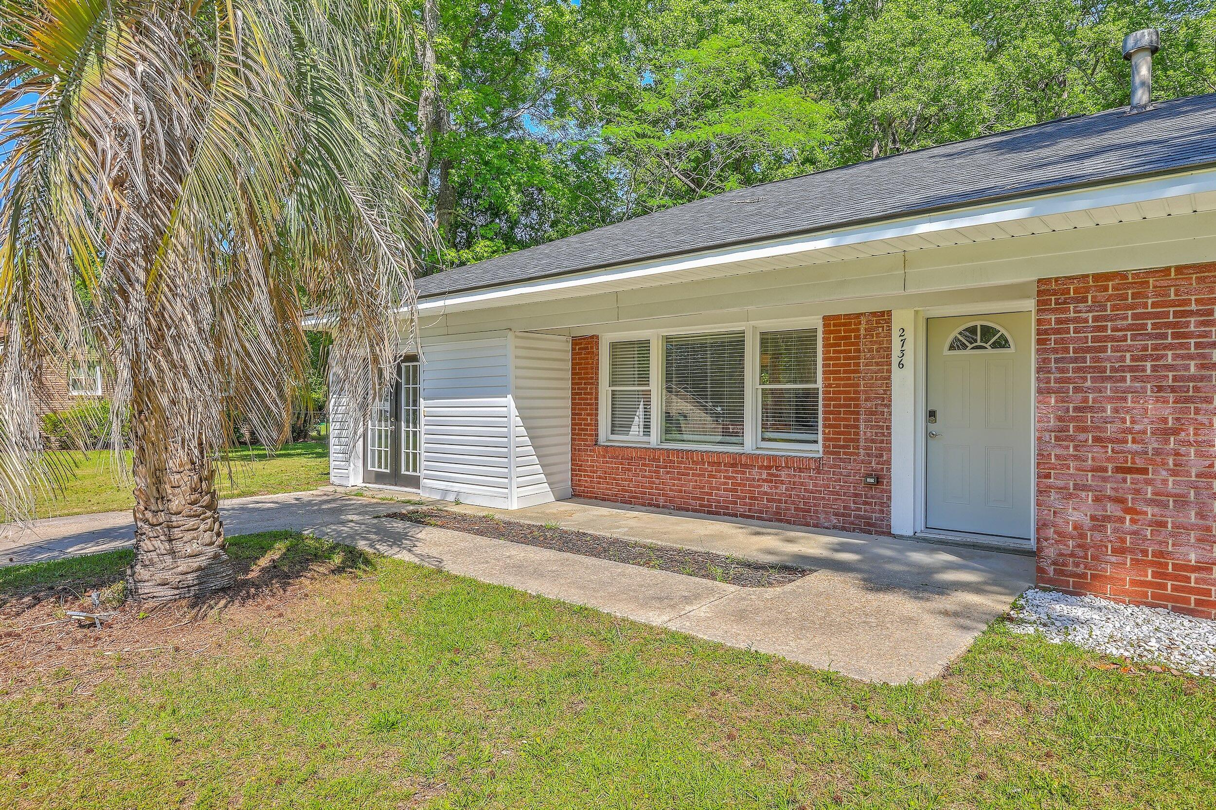 2736 Shadow Lane