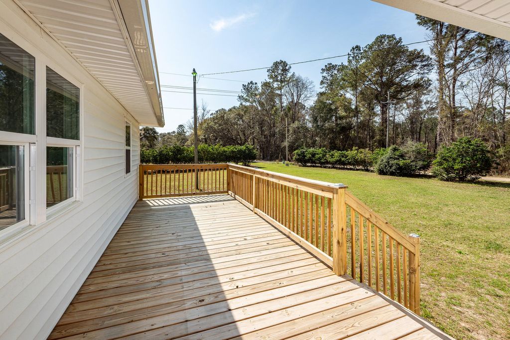 Photo of 1124 Sallie Manigault Lane, McClellanville, SC 29458 (MLS # 26007018)